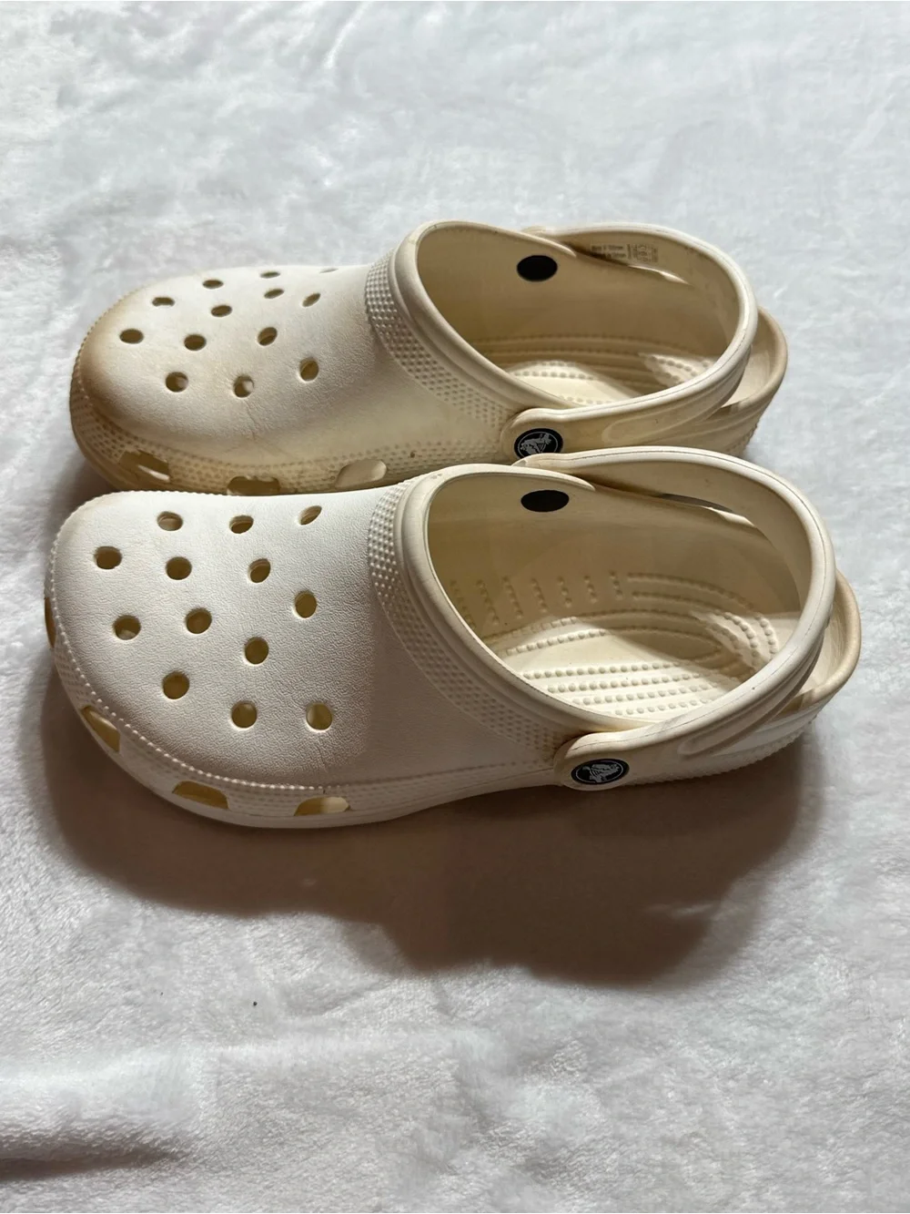 CROCS Classic Clog in Light Beige